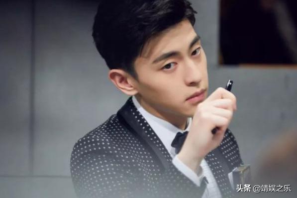 邓伦为什么被罚款,邓伦被罚款后还拍过戏吗