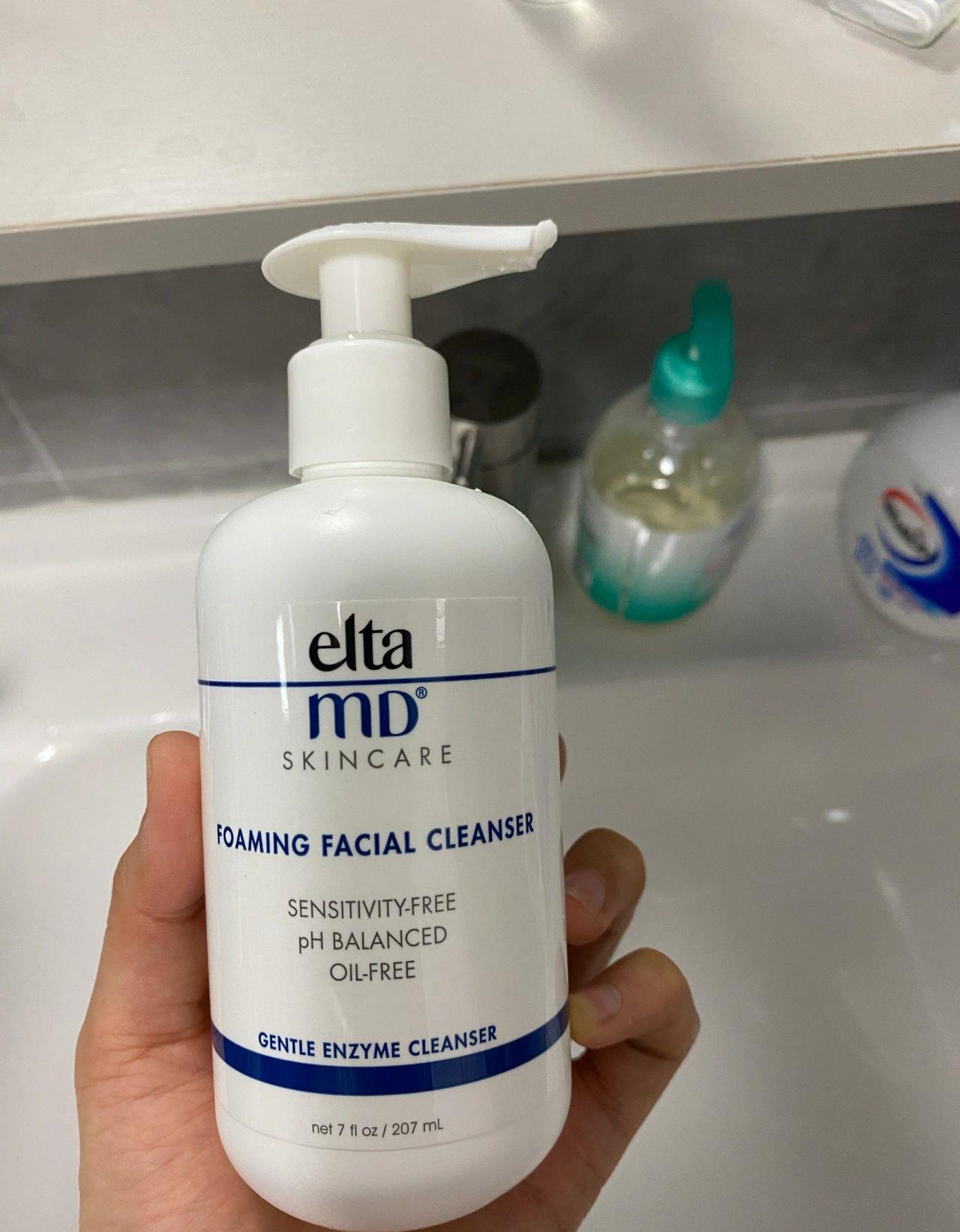 兰蔻洗面奶男士评测,兰蔻洗面奶能去黑头吗