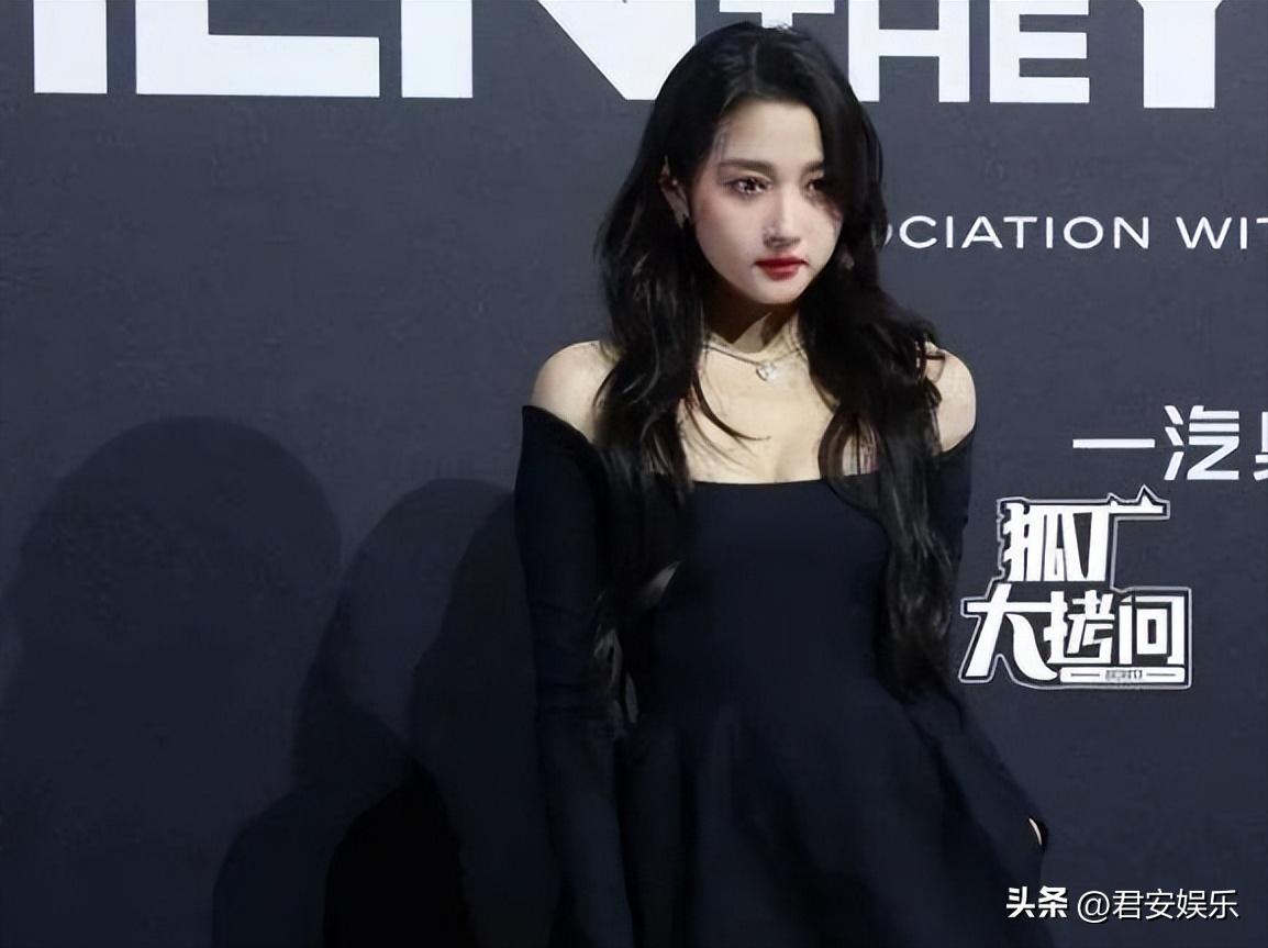 倪虹洁谈内衣广告节目,倪虹洁因内衣广告自卑