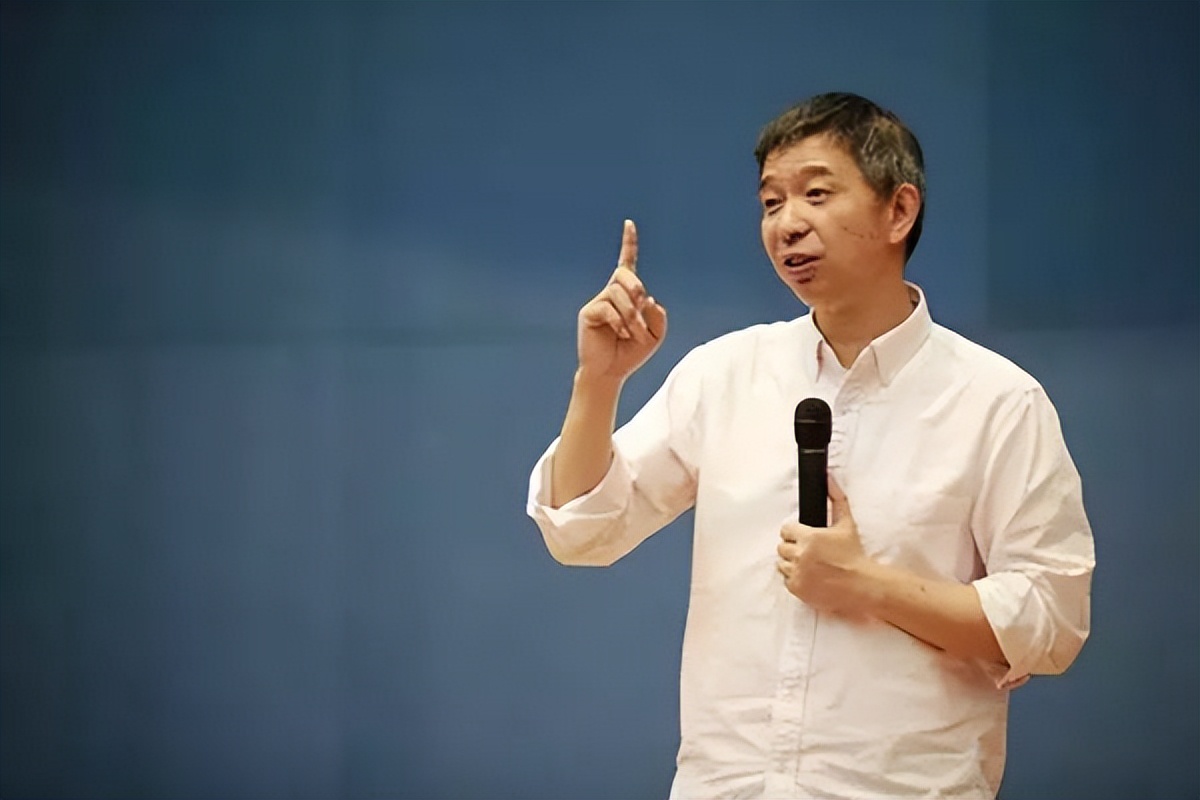 直接不装了，阿里亮出“王牌”