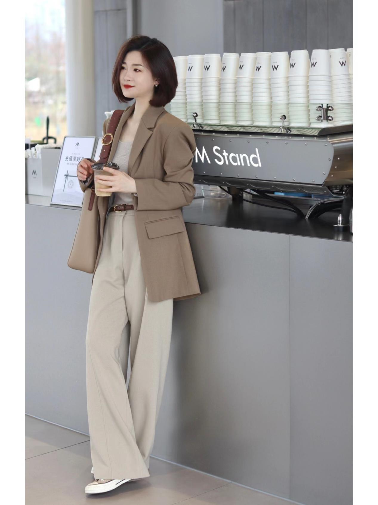 今年最火的裤子小脚裤西装裤,直筒阔腿裤显瘦显高春秋西装裤