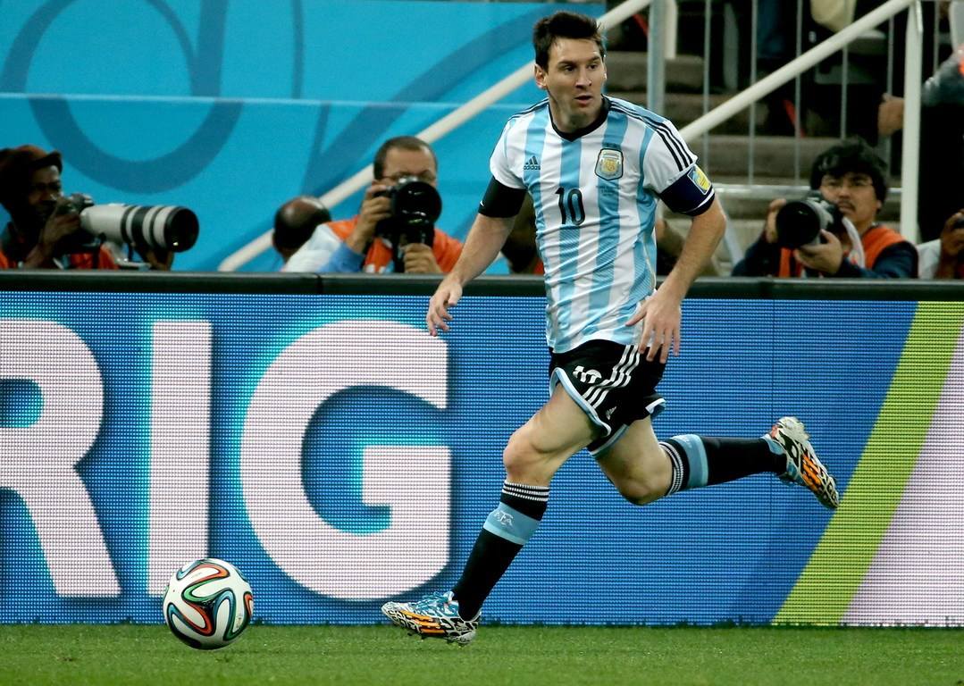 绝代双骄风华正茂,绝代双骄何以称绝