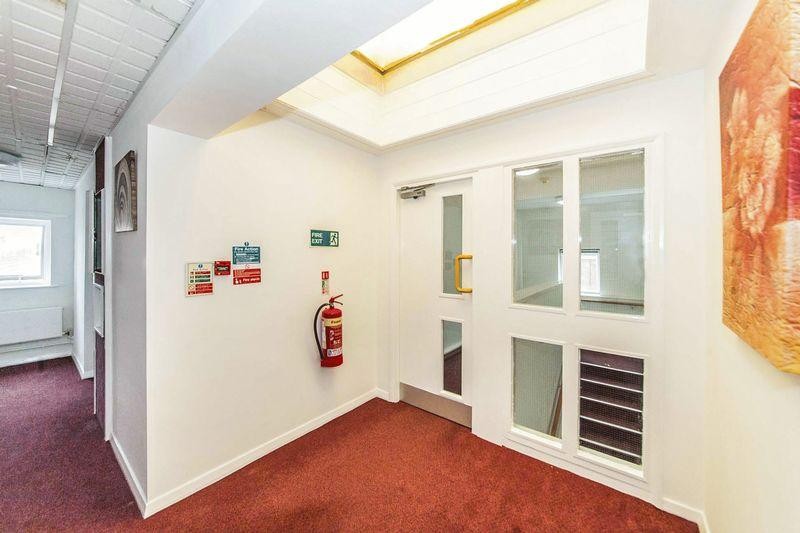 英国公寓一年10万租金,英国公寓租金