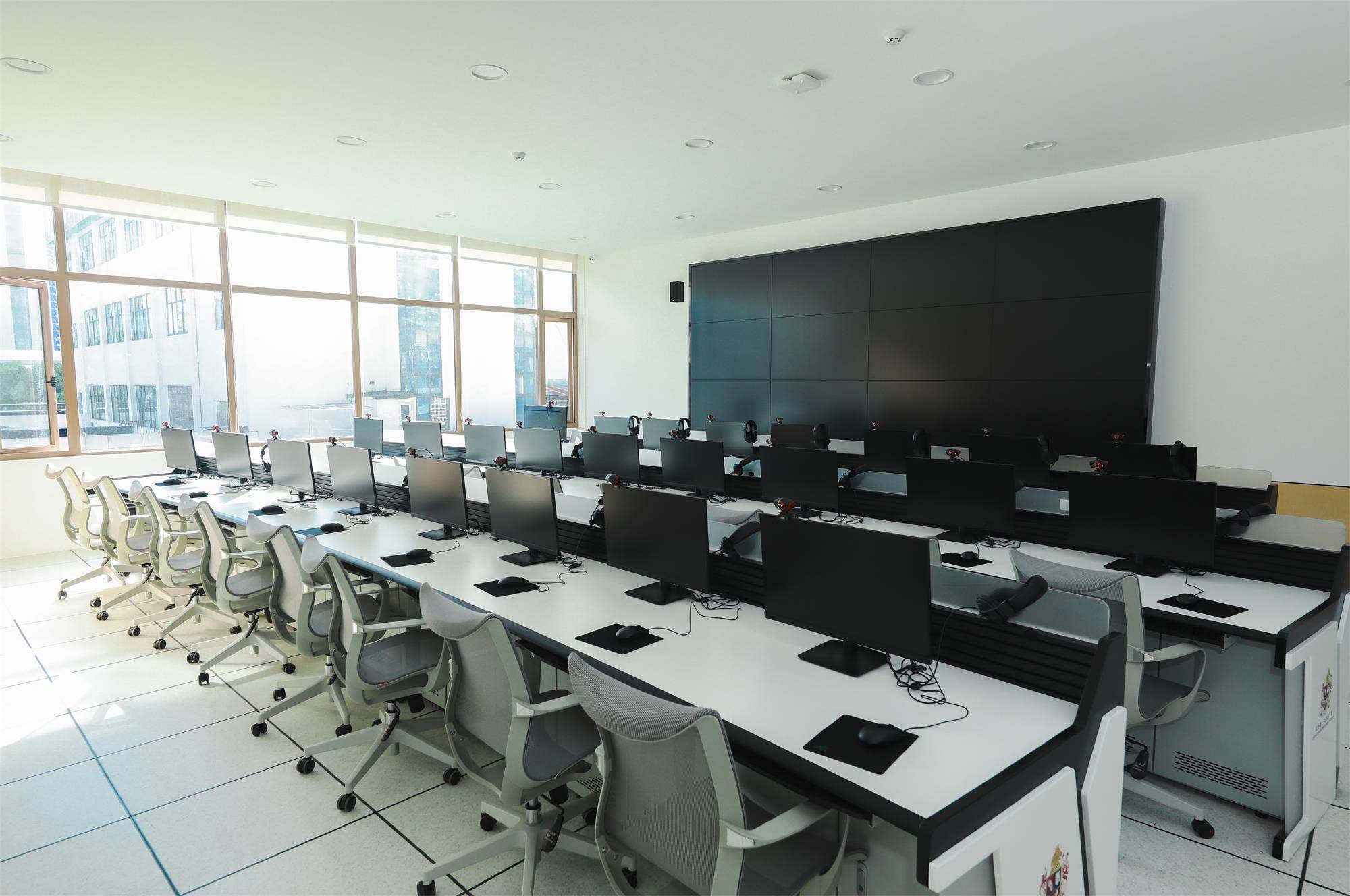 造卫星，探太空！长沙唯一具有航天科技特色的未来国际K12学校