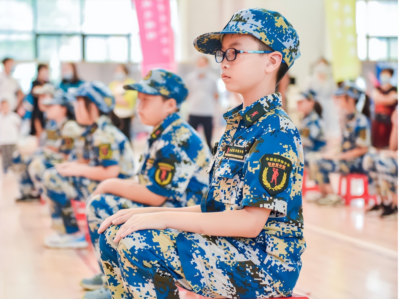 小记者军训夏令营,夏令营小记者团火热招募