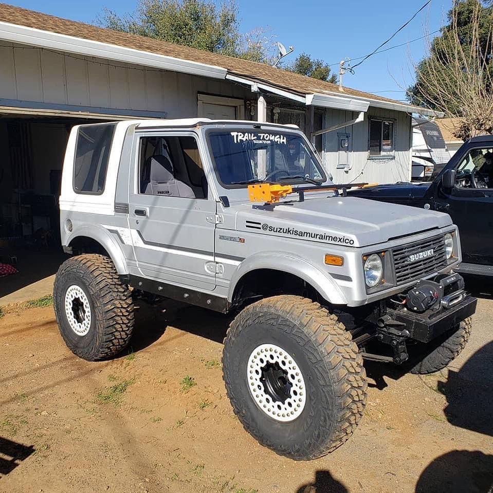 日本铃木吉姆尼一代,吉姆尼第二代samurai