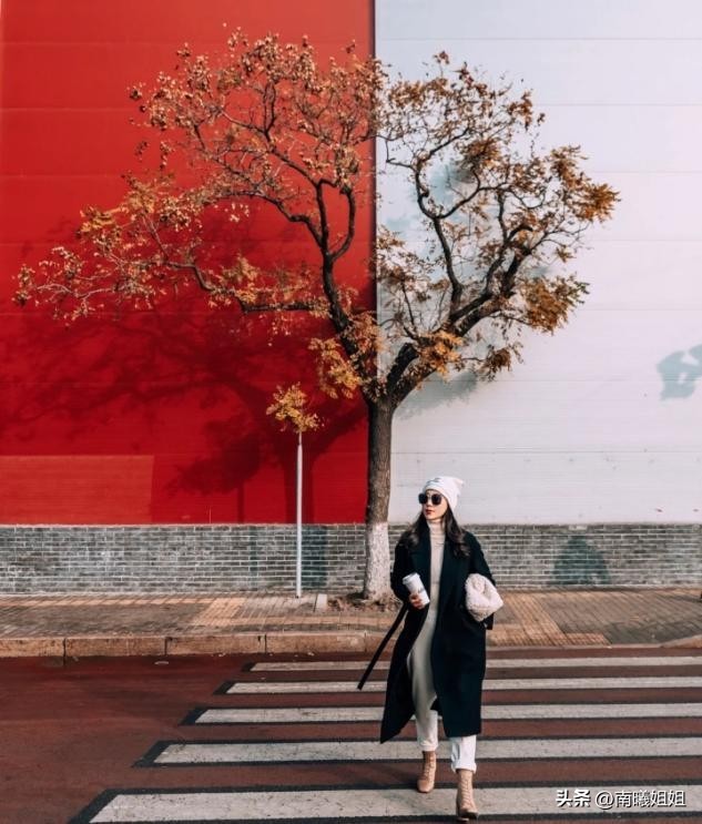 杭州时尚穿搭秋冬靴子,短靴穿搭高级感女