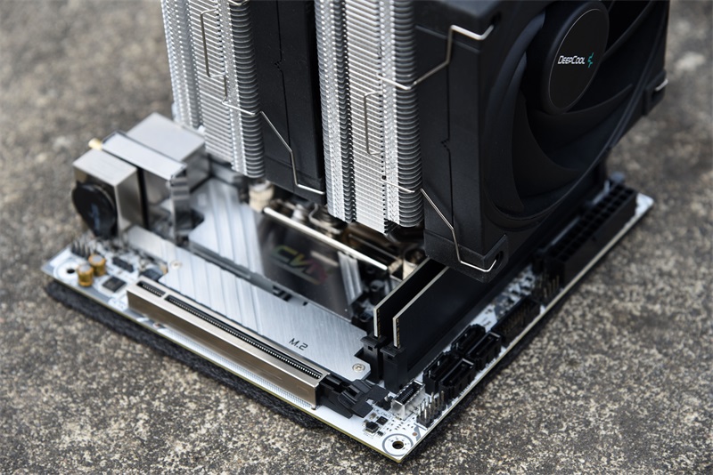 九州风神ak620散热器安装教程,大霜塔九州风神