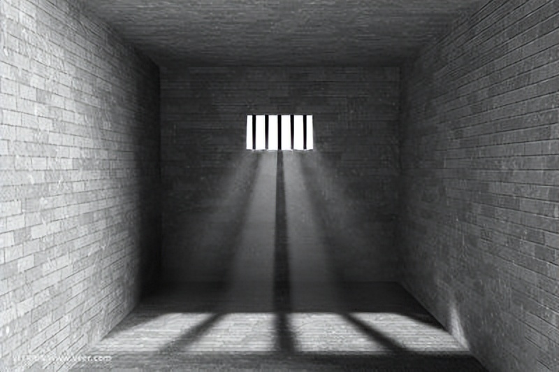 风流女作家余美颜，睡了3000个男人，人称欲女，她不服气？