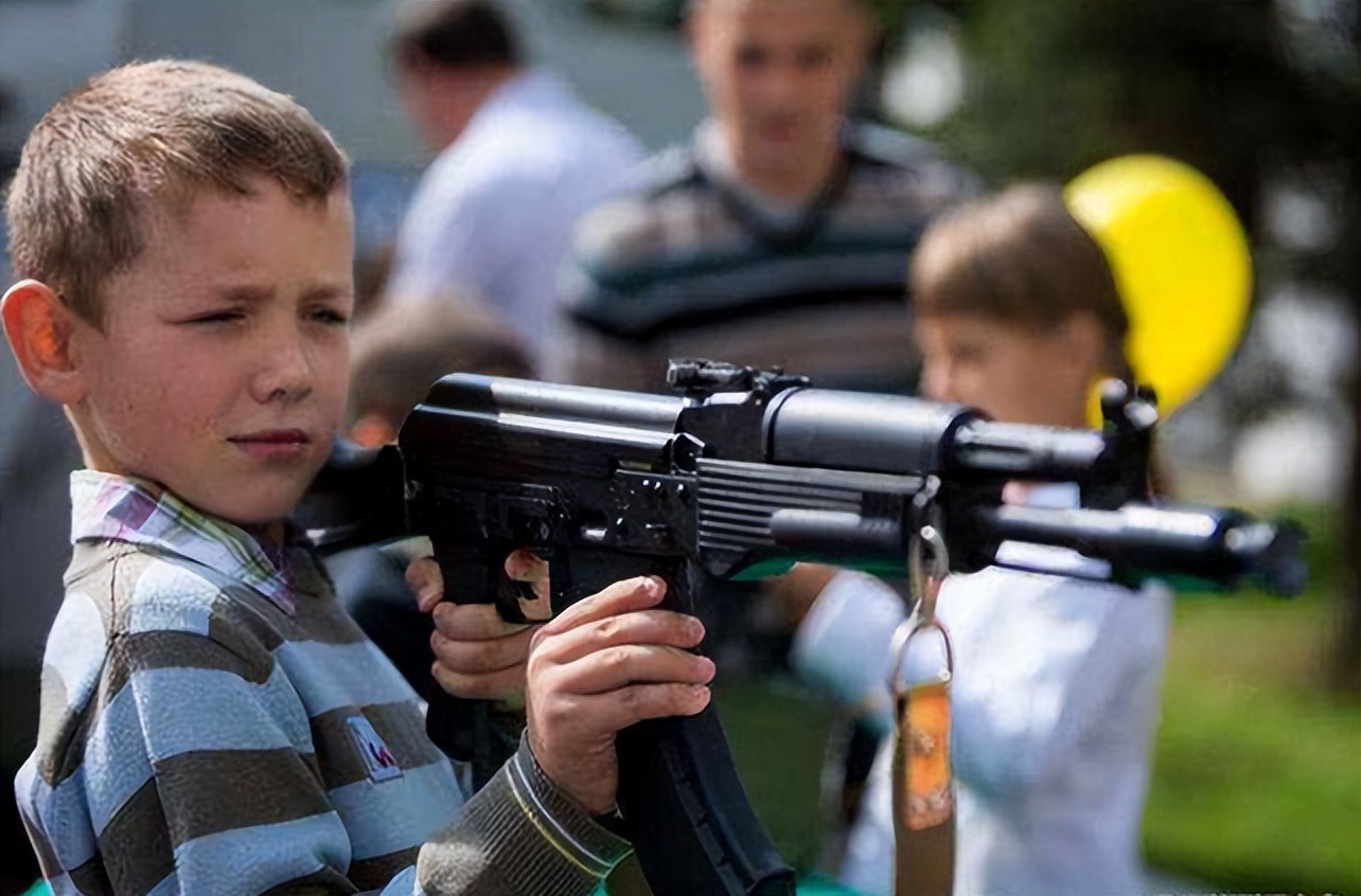 俄罗斯允许佩戴步枪吗,俄罗斯公民是否可以持有自动步枪