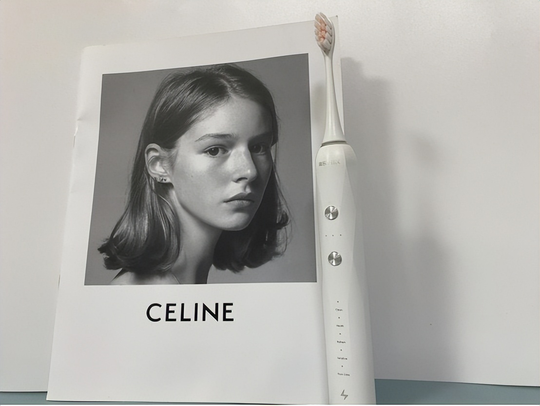 电动牙刷测评飞利浦6730,电动牙刷测评200元以下