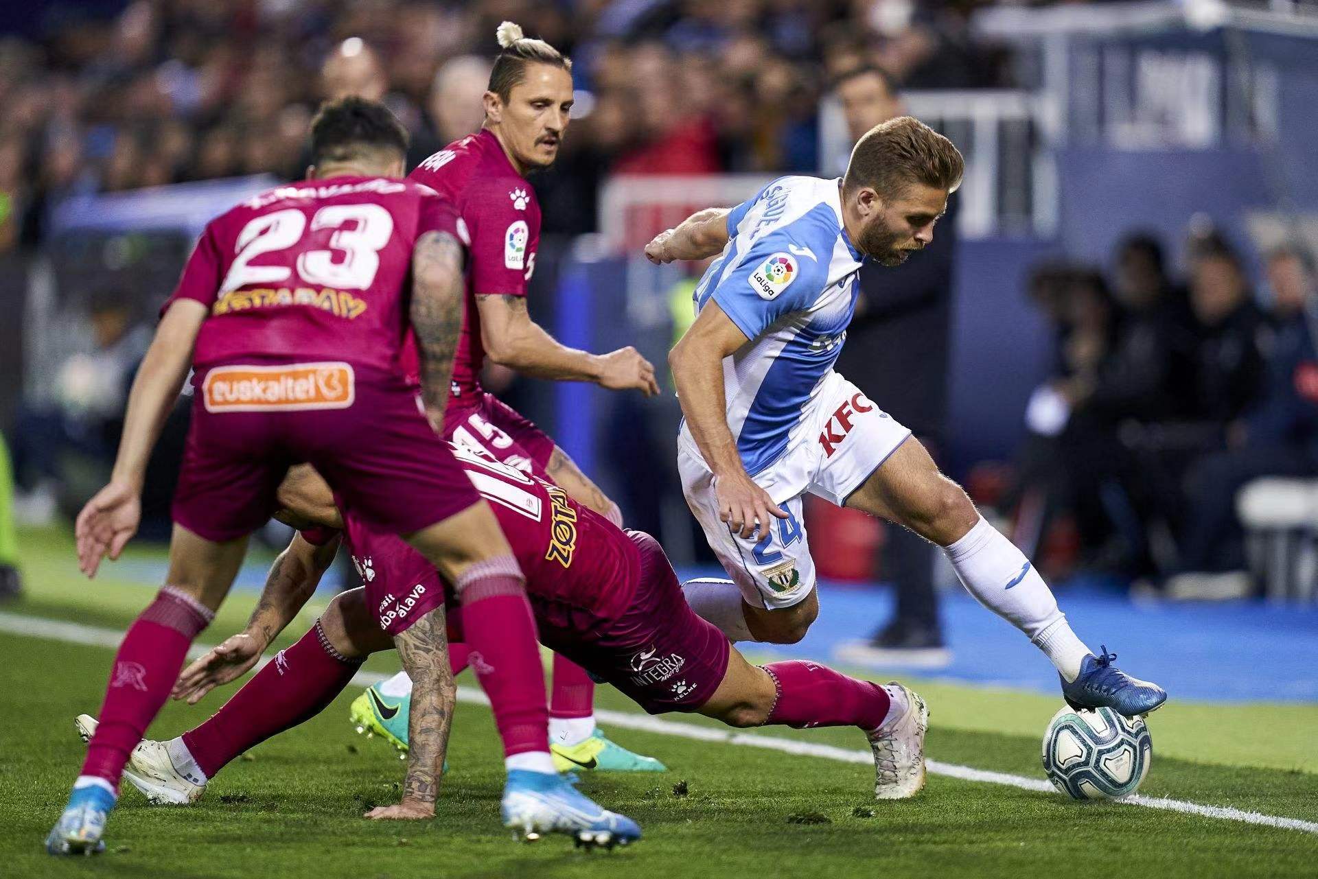 8月16日足球赛事分析比分预测,11月15日足球全部比赛扫盘比分