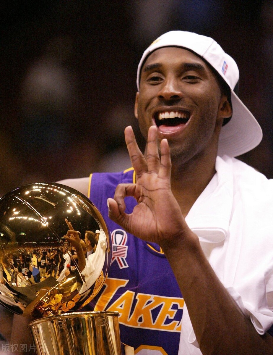 科比哪个国家的,科比几月几日出生