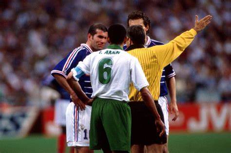 昔日英雄1-48集免费看,98年世界杯32强以及阵容