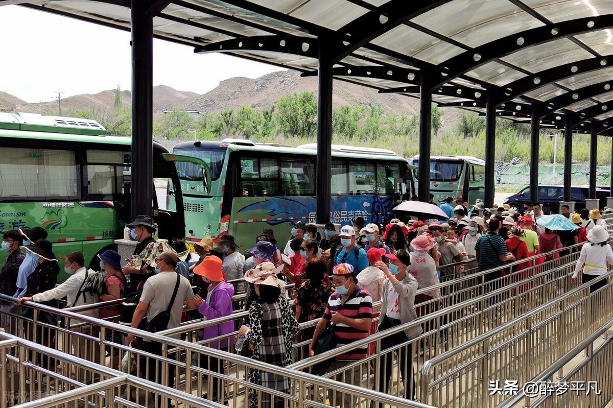 新疆昌吉州阜康市天山天池风景区,昌吉天山天池景区