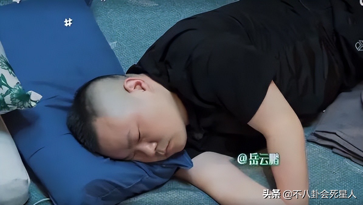 闭着眼赚钱,闭着眼睛把钱挣了搞笑片段