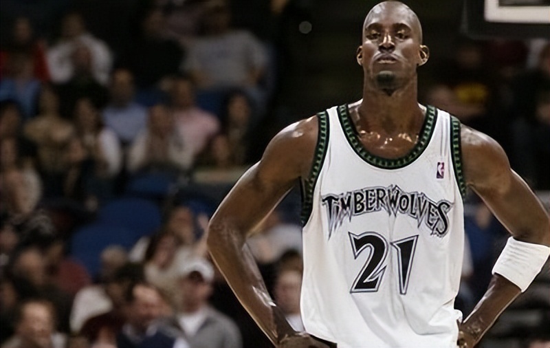 加内特生涯mv,04年加内特抢了邓肯和奥尼尔的mvp