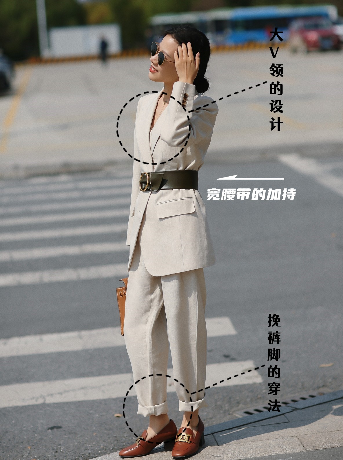 不得不说，今年的上衣、裤子还是“塞腰”更洋气，谁穿谁瘦