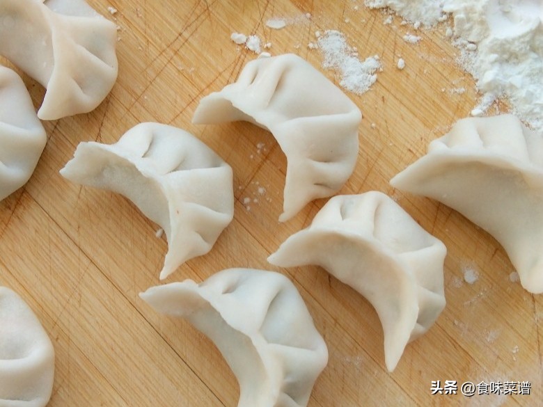 水晶饺子的正宗做法,水晶饺子怎样做的透明q弹