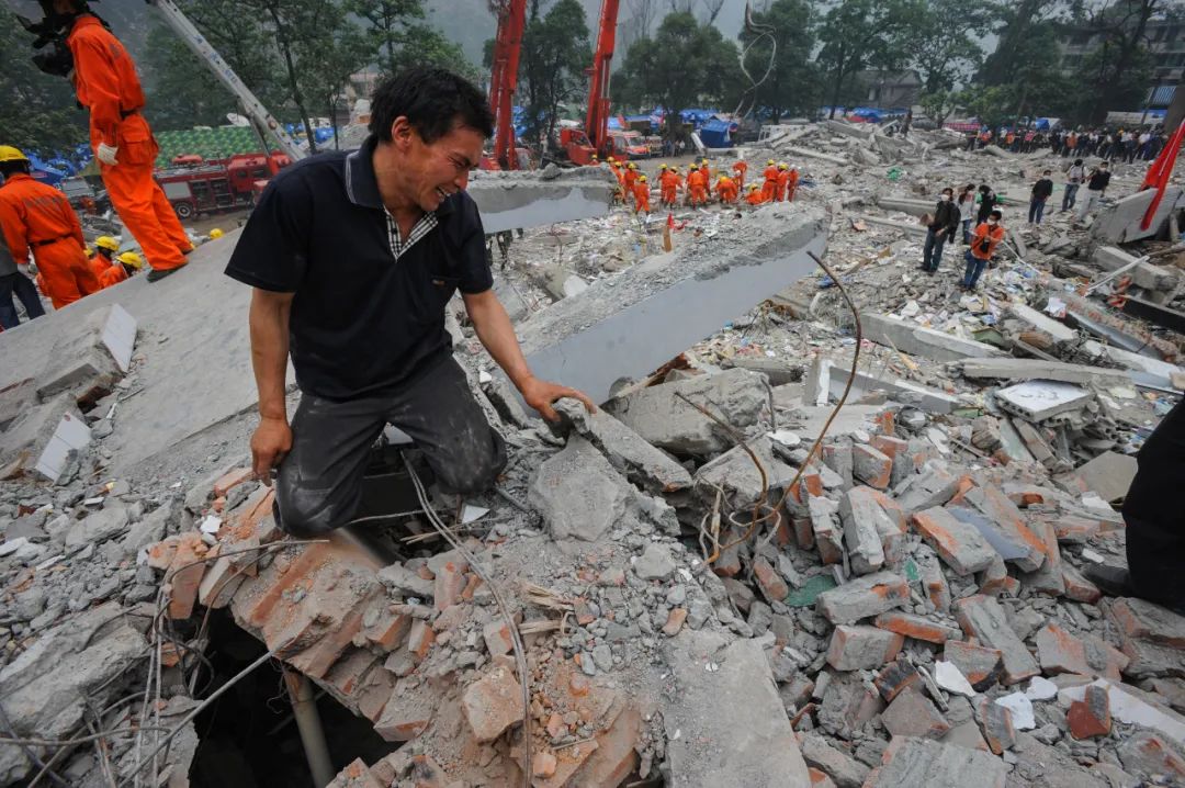 汶川地震15周年记录图片,汶川地震这些画面让人噙满泪水