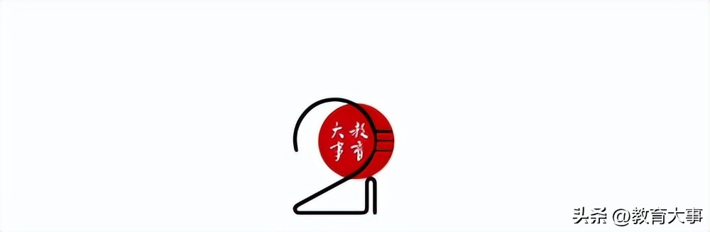 小学课堂演示如何使用卫生巾，这样的性教育课家长都慕了