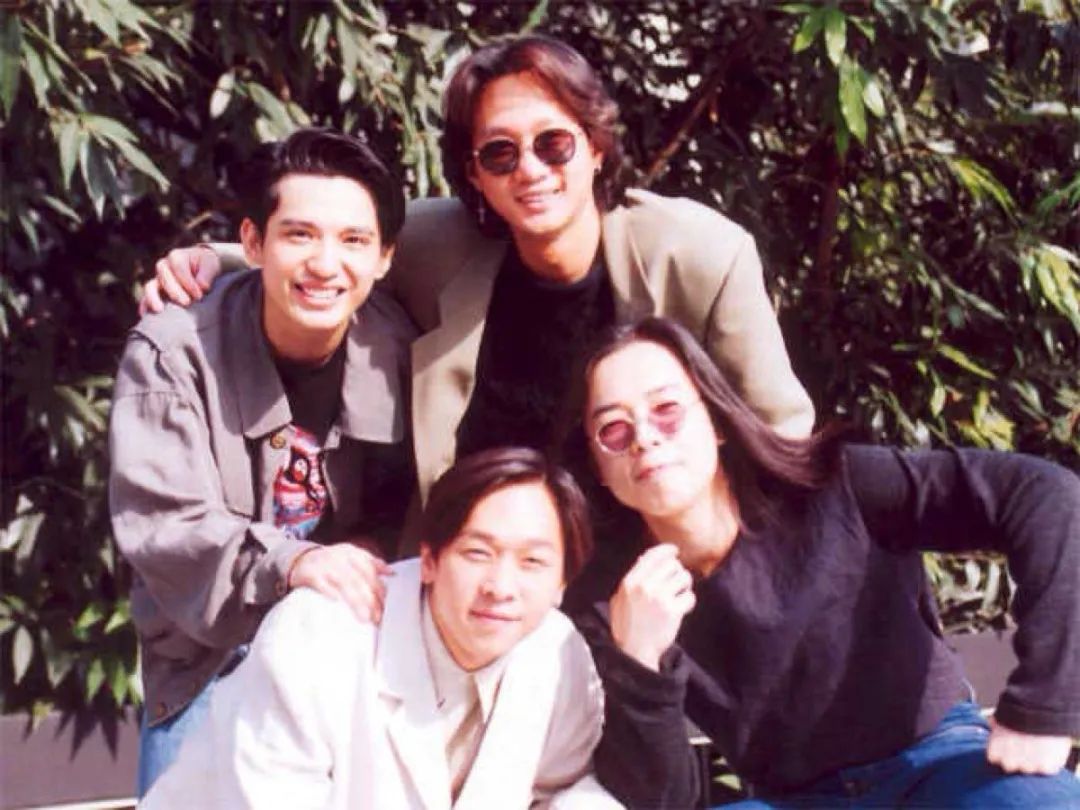 歌词经典语录100句,最打动人心的经典歌词句子