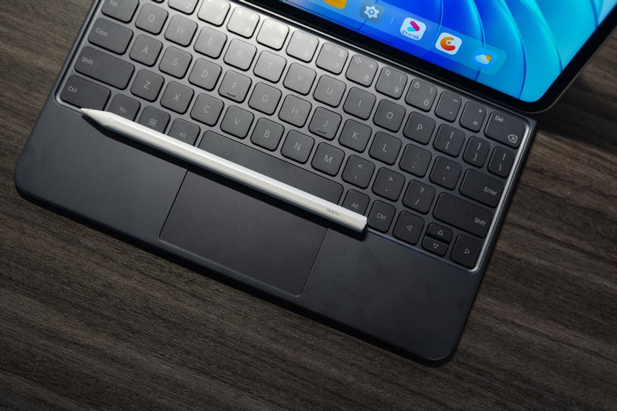 oppo平板手写体验,oppo平板智能触控键盘测评