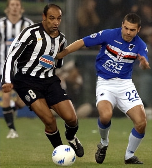 1982年世界杯巴西队球员名单,98年世界杯巴西队长塔法雷尔