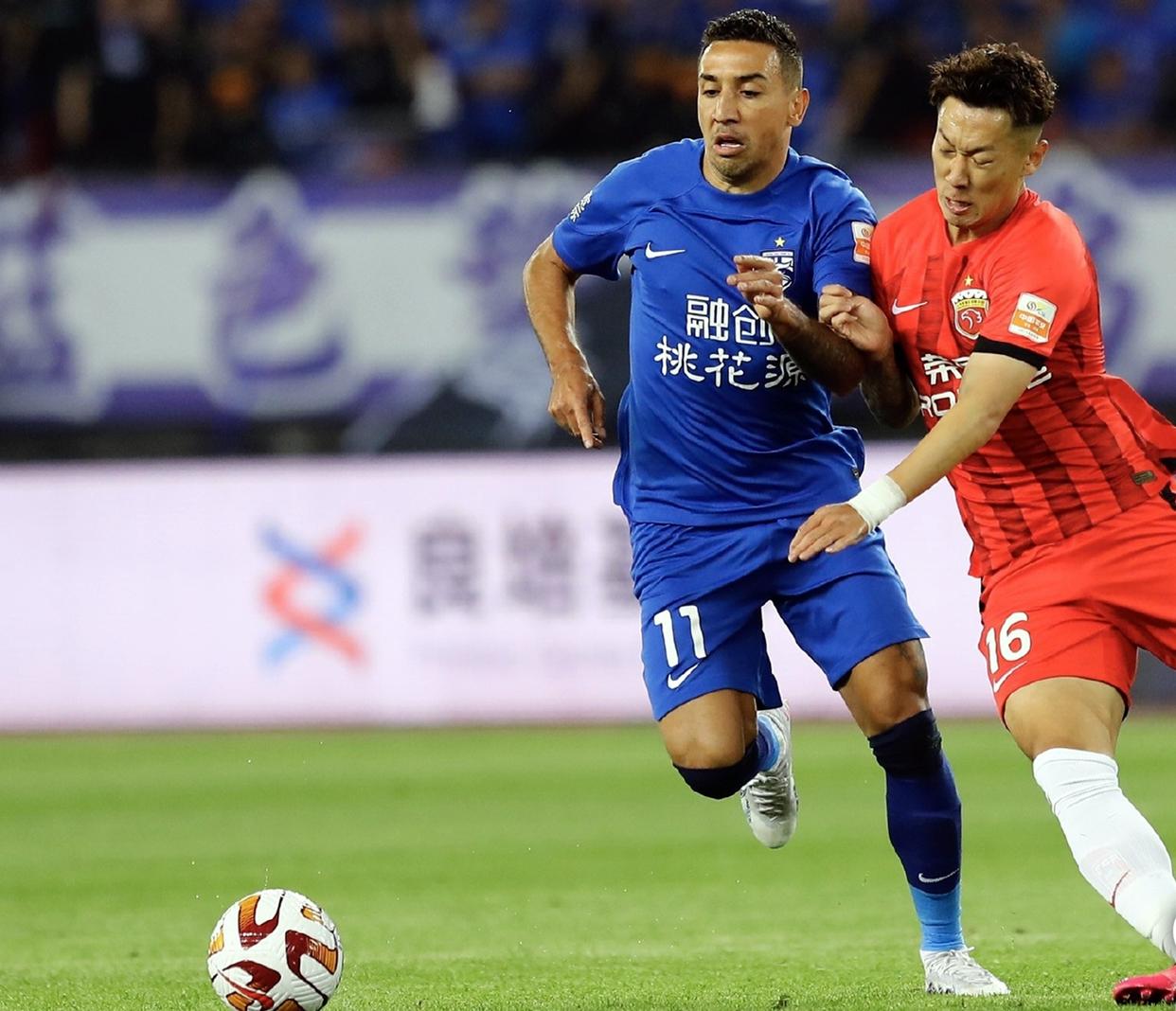 中超战况泰山4连胜,中超第八轮恒大对国安赛况