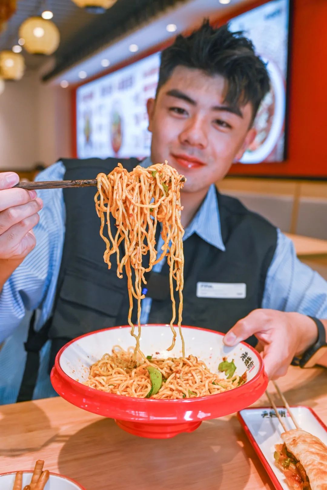 银川本地老字号特色面馆,银川最独特的面馆慕名去吃