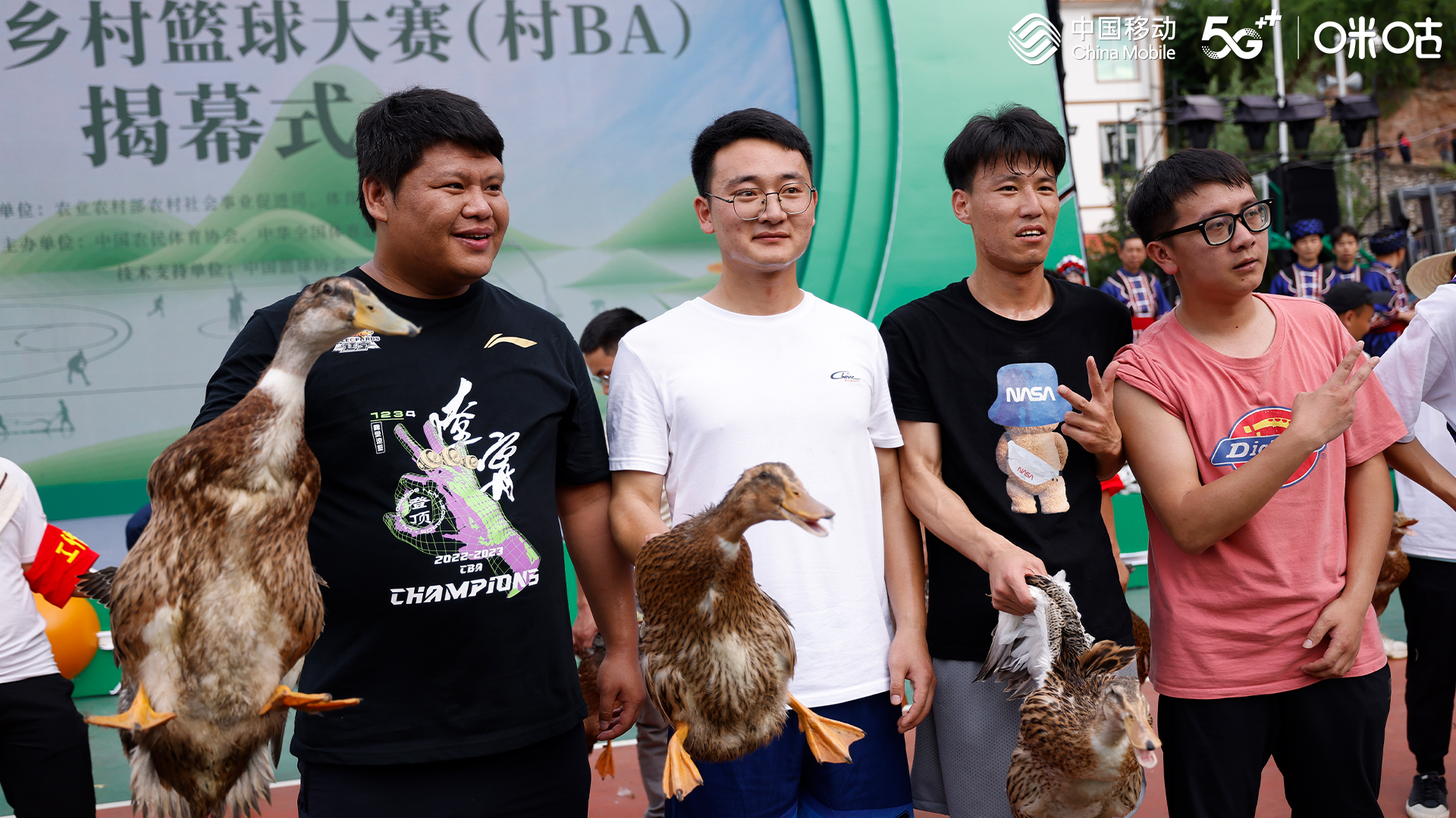 奇葩奖品,奇葩比赛赢了就能获得100万