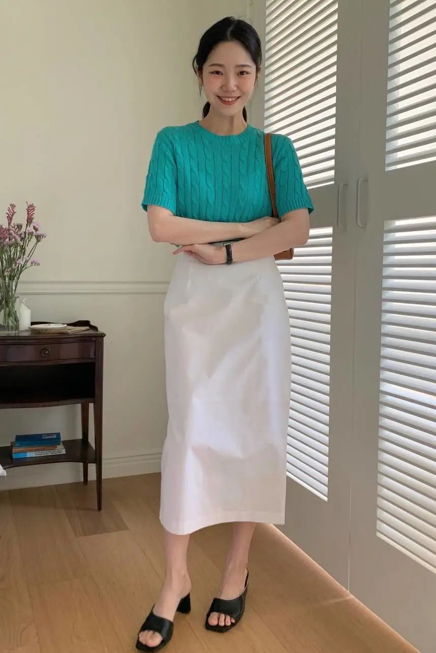 衣服不论贵与贱适合自己最重要,衣服该怎么穿才好看呢