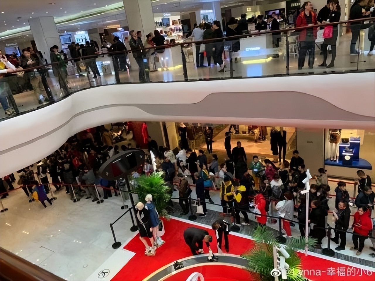 奢侈品牌为啥有吸引力,为什么奢侈品牌有人卖那么便宜