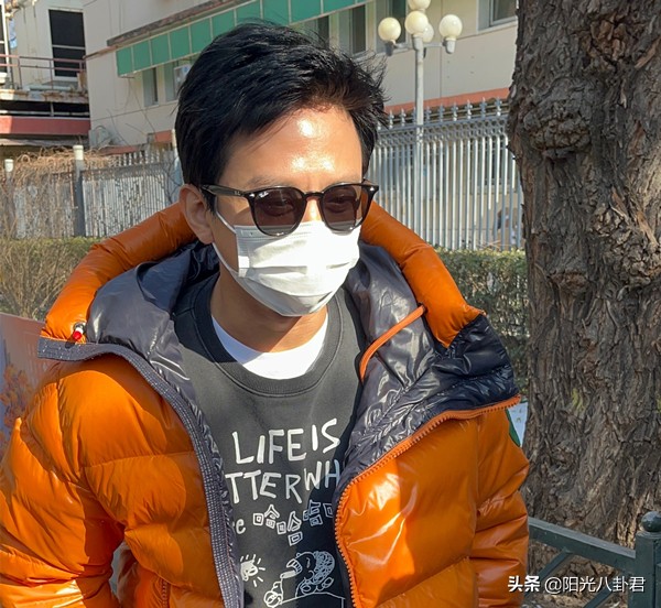 央视春晚第三次联排邓超,赵丽颖朱一龙现身春晚联排