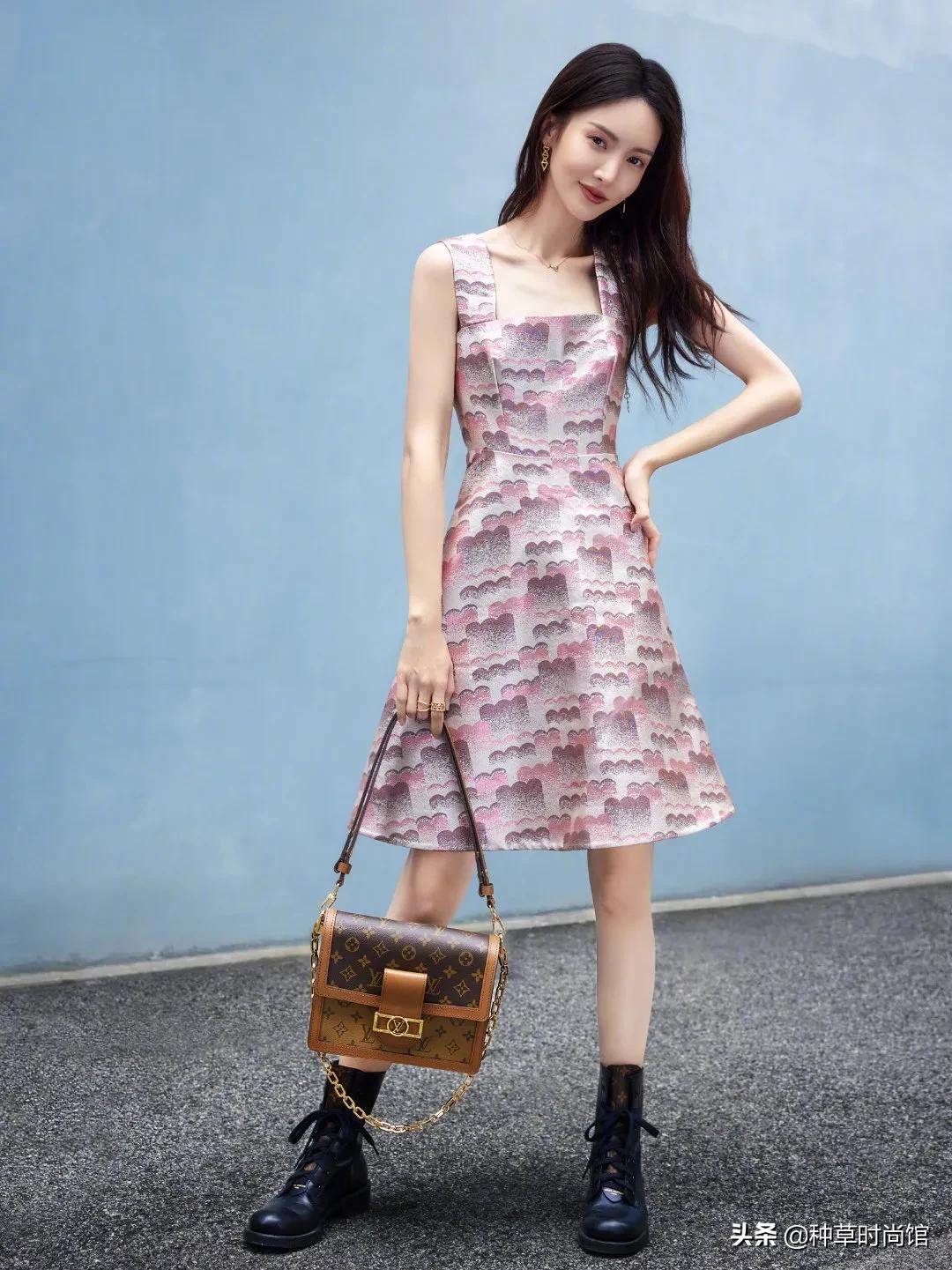 大牌包包入门推荐3000左右黑色,今年最值得入手的大牌包包推荐