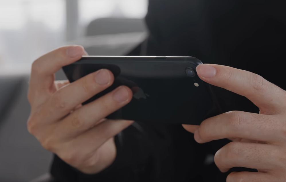 iphonese2022款体验,2020款iphonese使用评测