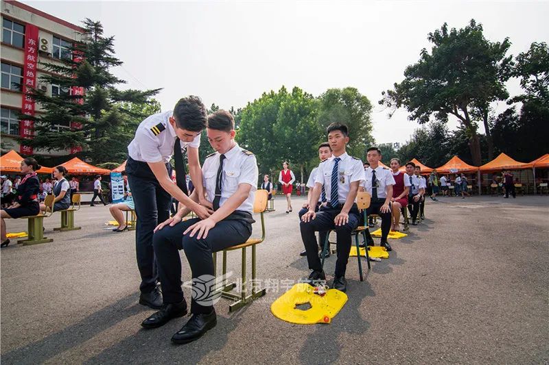 涔愪韩鐢熸椿缂ょ悍浣撻獙,涔愪韩缂ょ悍鐢熸椿