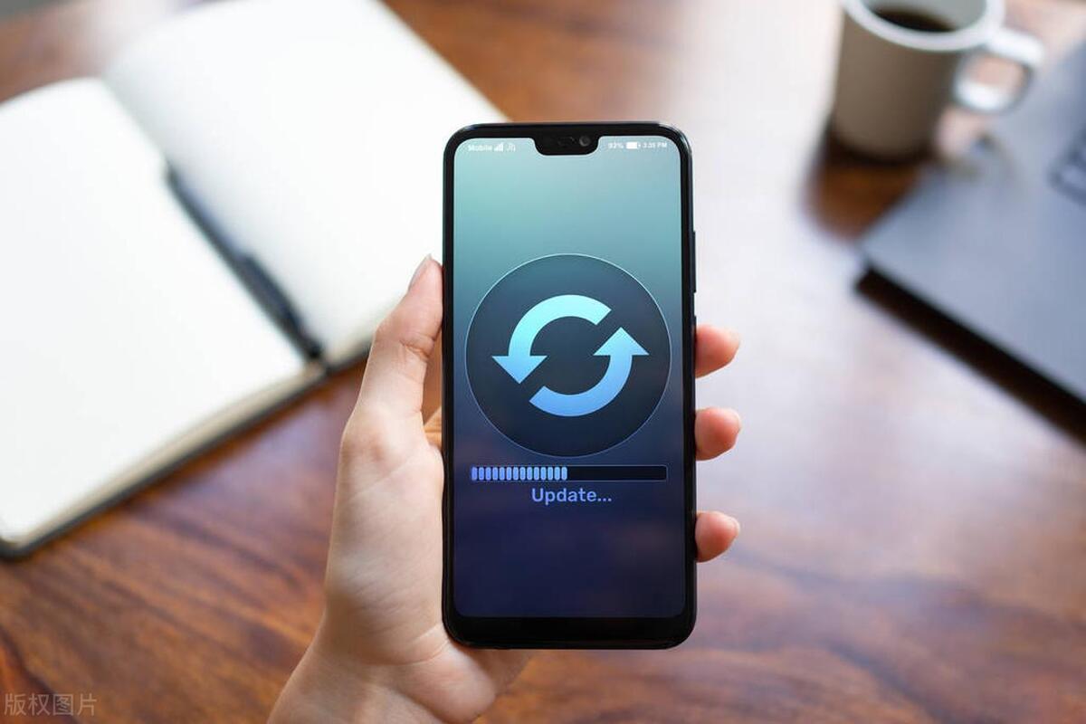 手机上为什么会常出现系统更新,为啥手机老提示系统更新