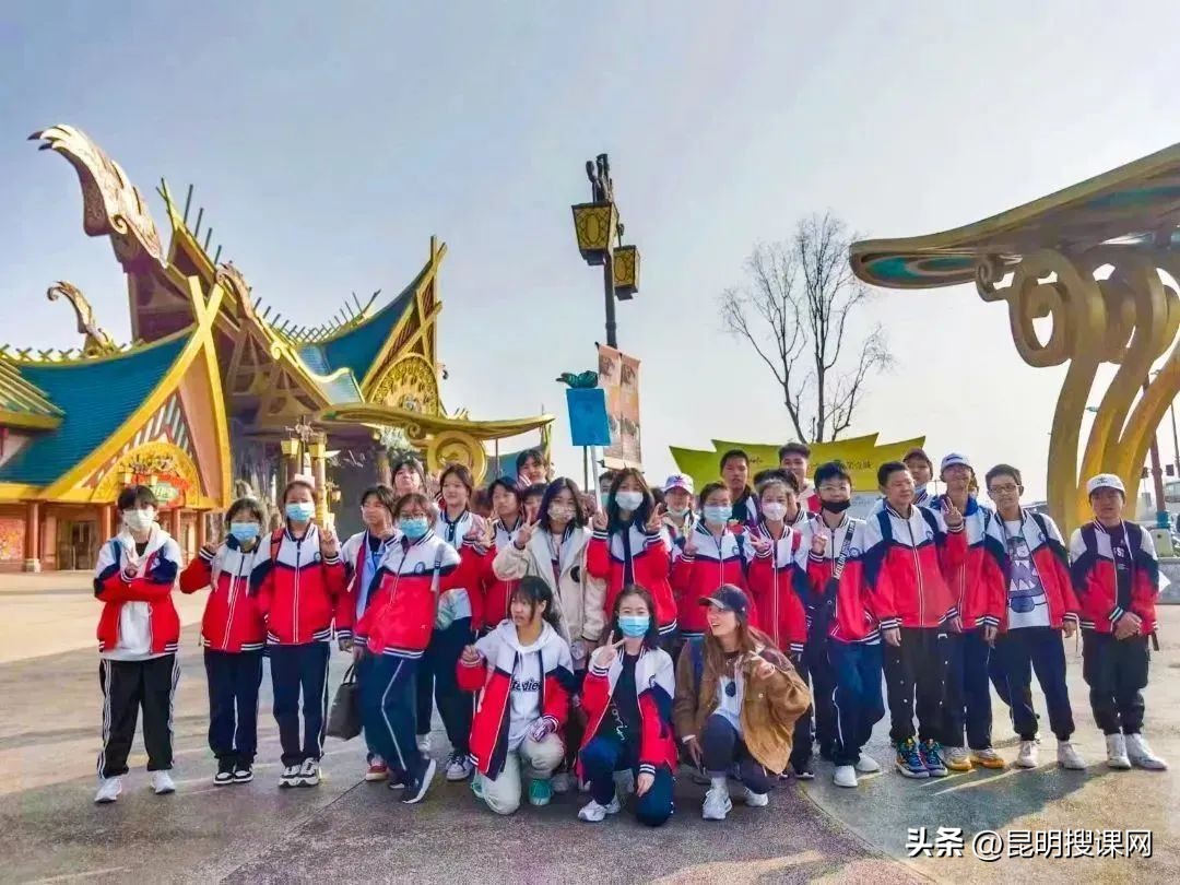 多彩生活缤纷寒假,多彩生活文化活动校园