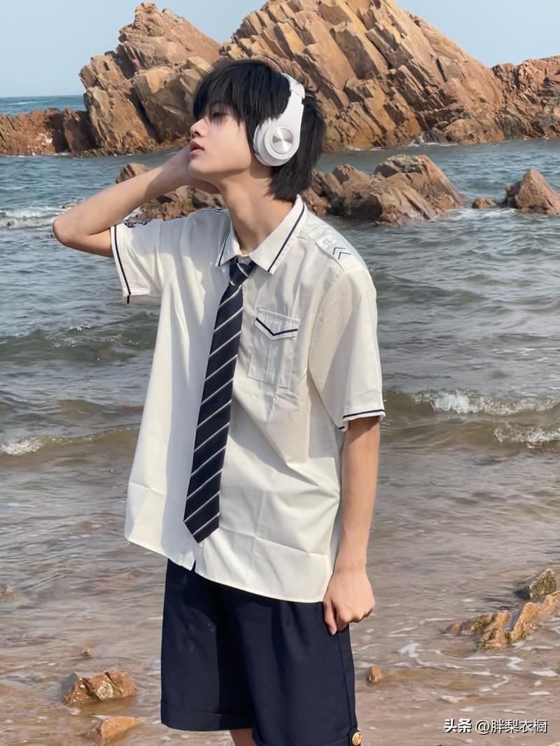 女生制服是叫jk吗 (女生叫jk制服叫什么)