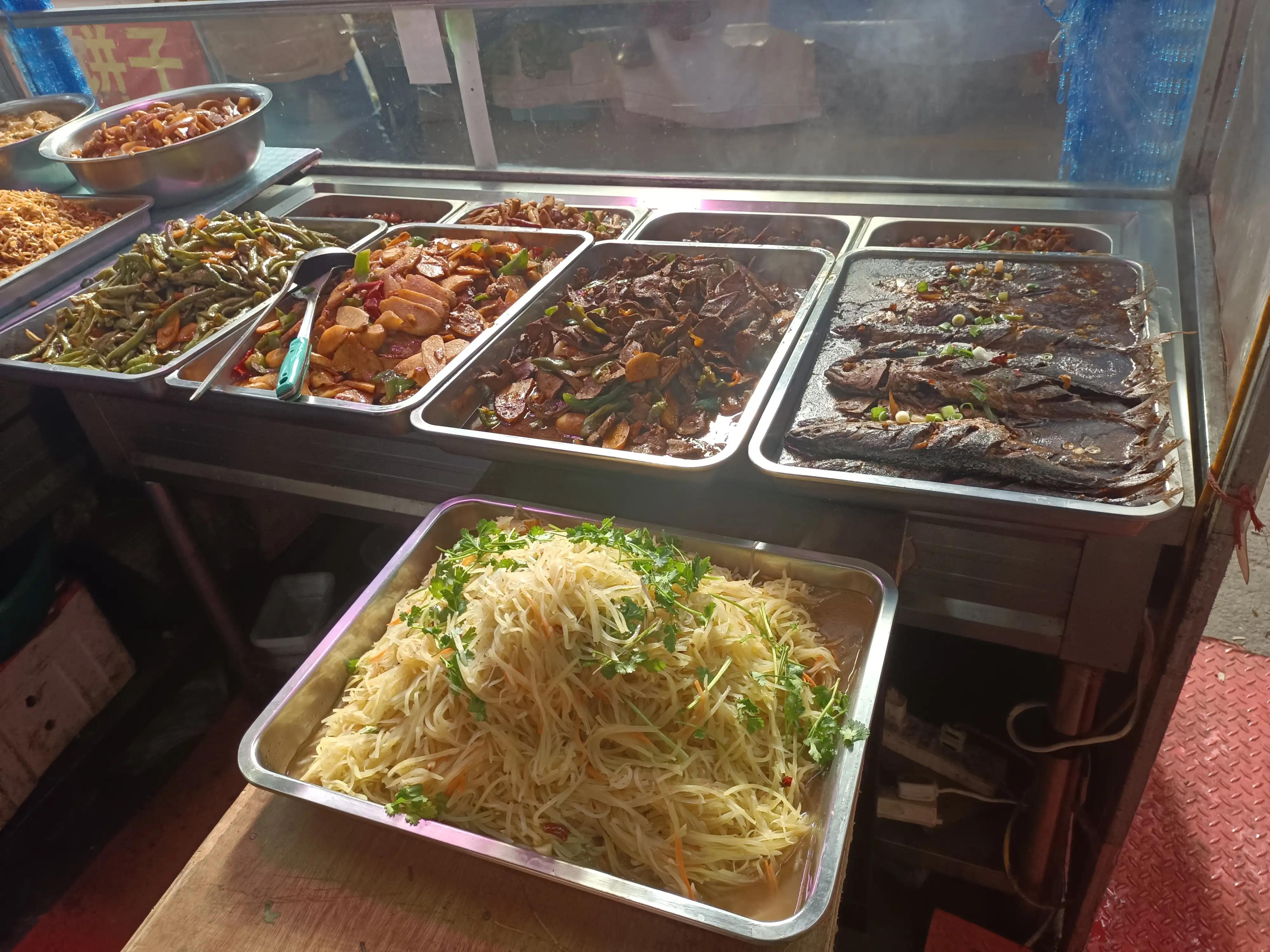 干保安工作视频,干保安夜班是怎么过的