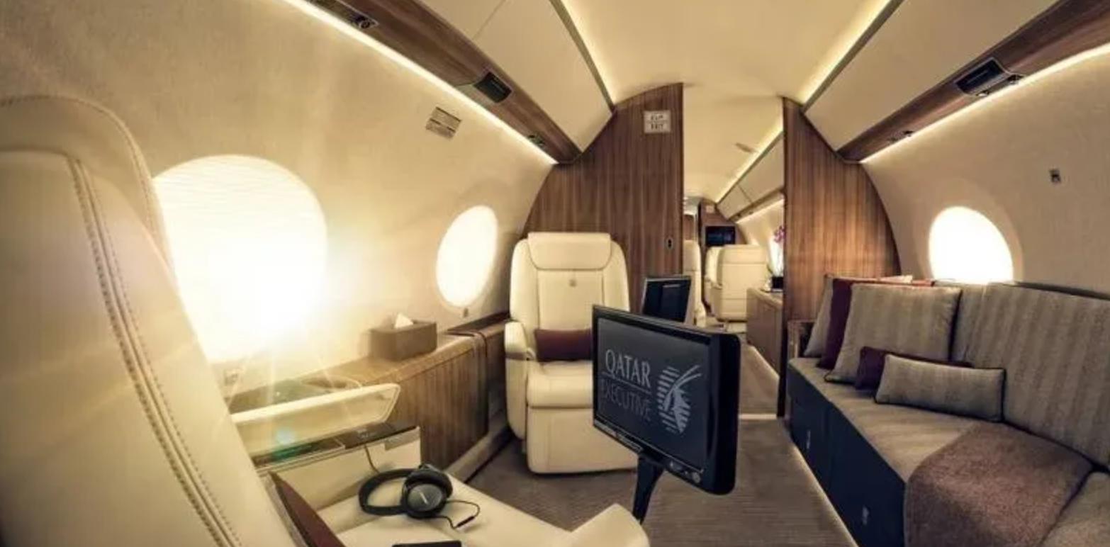 章泽天刘强东事件解说,章泽天携手刘强东出席英国皇室