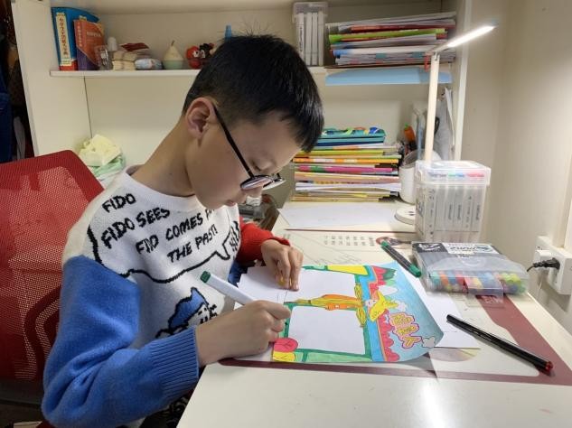 渭南高新区教育文体局：阅读童话故事巧绘童话世界