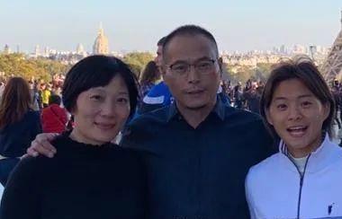 女子足球运动员王霜简历,王霜被父母抛弃