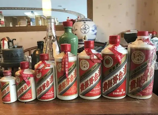 大量收购白酒的骗局有哪些,高价回收白酒骗局揭秘