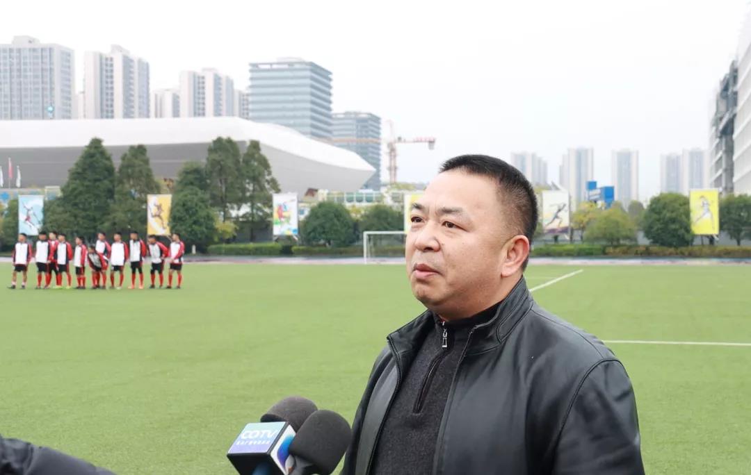 孙继海重庆大学,孙继海重庆足球