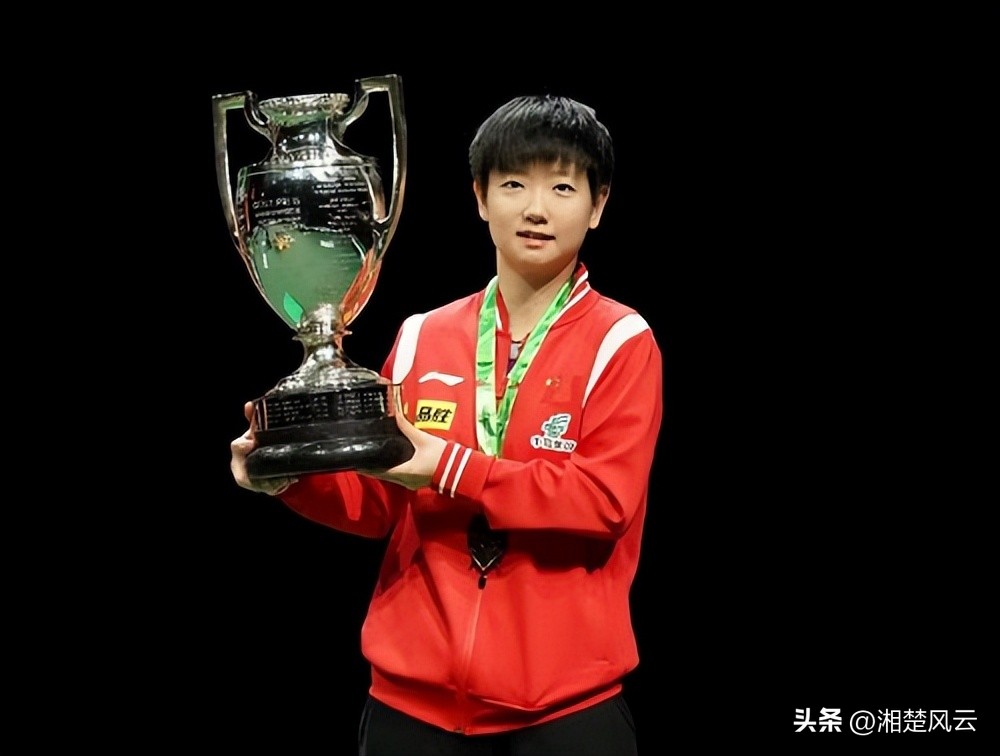 孙颖莎看球赛小表情合集,盘点孙颖莎在赛场上的各种表情包