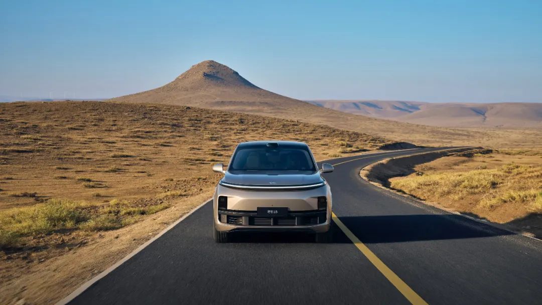 荣耀80pro对比苹果14拍照,荣耀80pro直屏版和iphone14promax