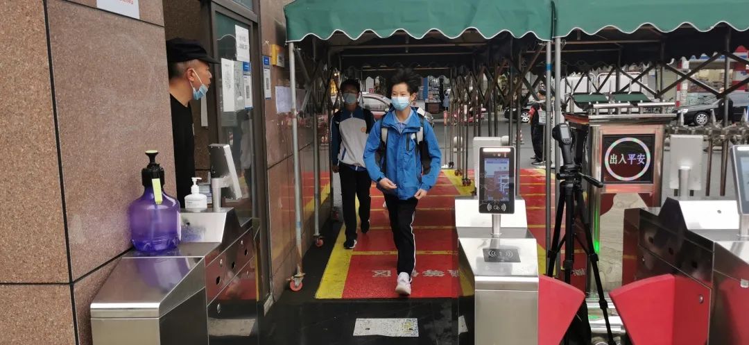 再见了，小盆友——9月19日成都家长成功“解除居家”……