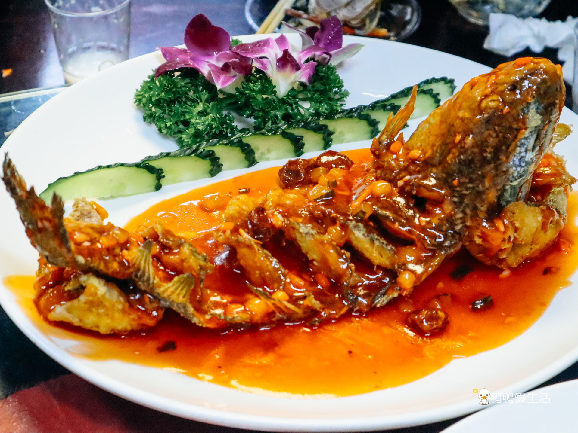 来厦门八市阿明海鲜，吃到糖醋话梅鱼、养殖巴浪鱼，新鲜又实在！